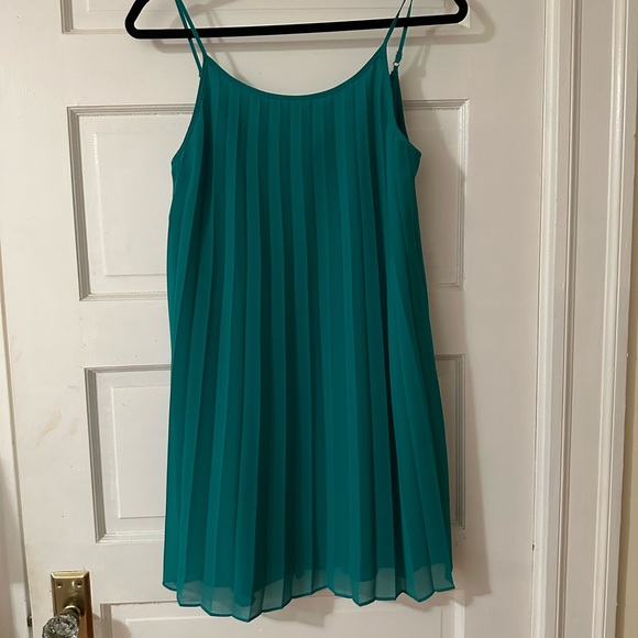 BCBGeneration Dresses & Skirts - BCBG green pleeted dress